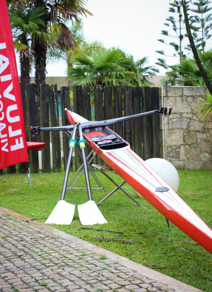 NOVOS NELO SINGLE SCULLS JÁ ESTÃO AO SERVIÇO DOS NOSSOS REMADORES