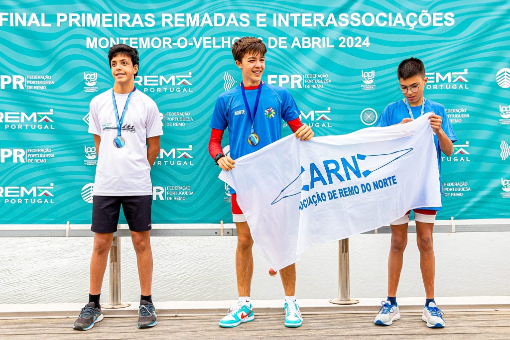 Grandes Resultados na Final das Primeiras Remadas e na Regata InterAssociações 2024